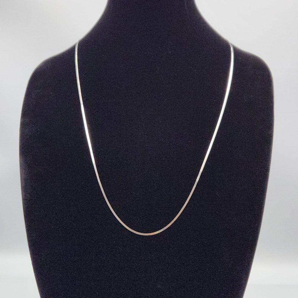 ARIANI Sleek Sterling Silver 925 Chain Necklace